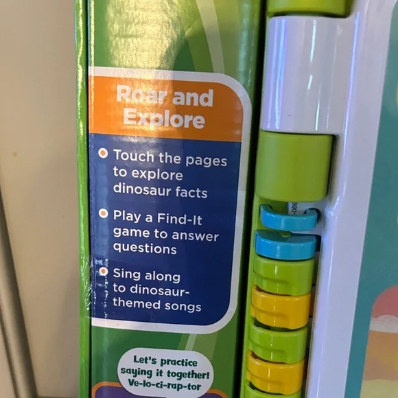 New Leapfrog Touch & Learn Dinosaur Book - Picture 3 of 4